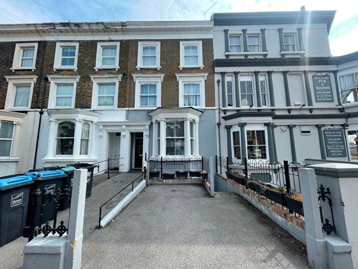 2 Bedroom Apartment To Rent In Grange Road, CT11