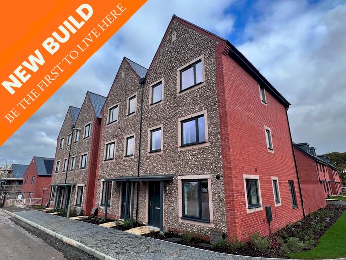 4 Bedroom Town House To Rent In Flagpond Road, Fareham, PO15