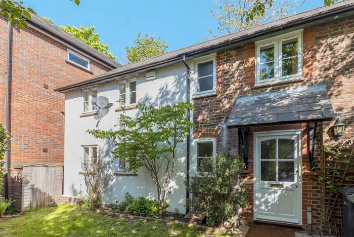 3 Bedroom House To Rent In Ockham Road South, KT24