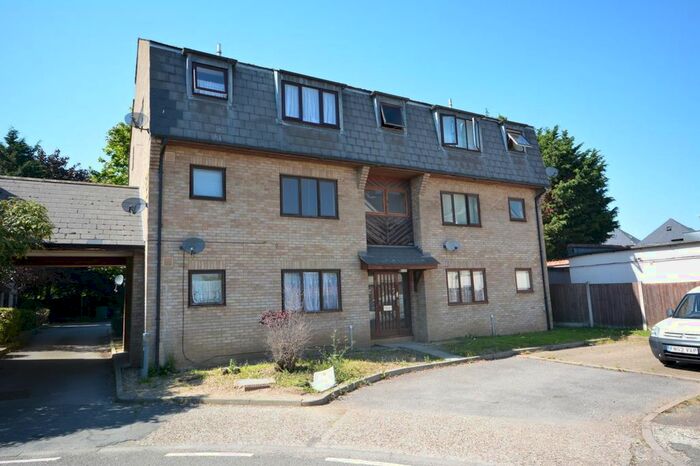 1 Bedroom Flat To Rent In Wingrove Court, Broomfield Road, CM1