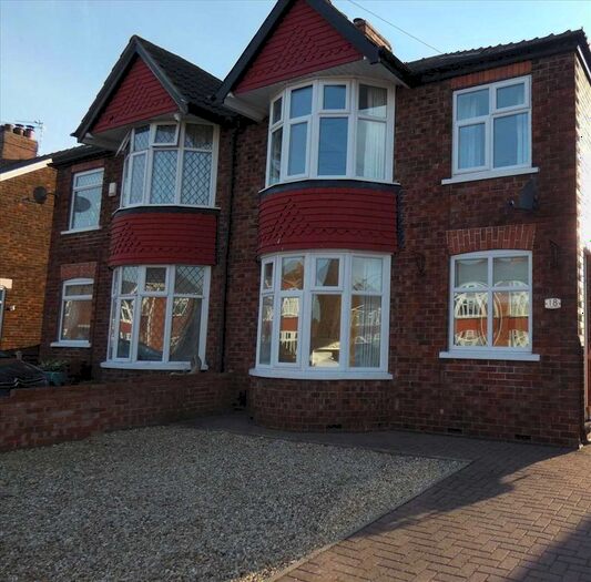 3 Bedroom Semi-Detached House To Rent In Hamilton Road, Scunthorpe, DN17