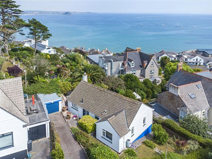 3 Bedroom Bungalow For Sale In Harbour View Crescent, Penzance, Cornwall, TR18