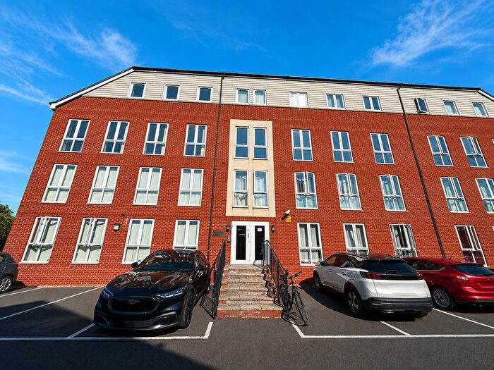 2 Bedroom Flat To Rent In Acton Road, Nottingham, NG10