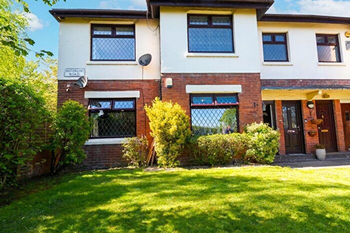 4 Bedroom Flat For Sale In Waterloo Road, Manchester, M8