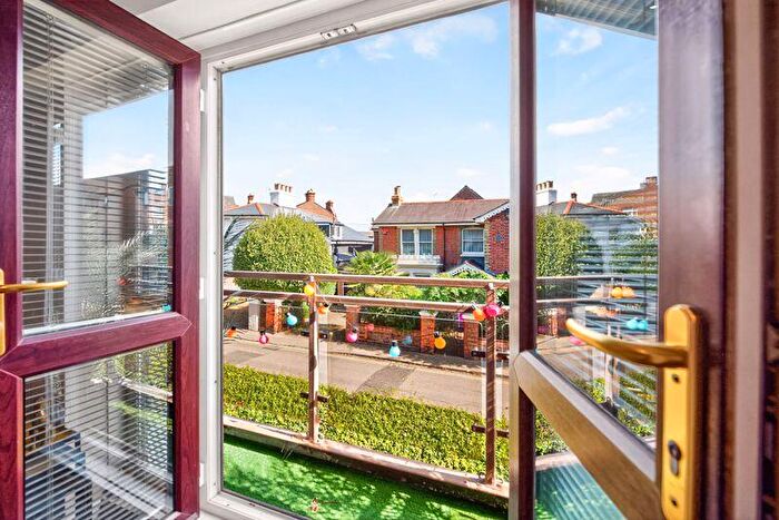 2 Bedroom Flat For Sale In Florence Road, Southsea, PO5