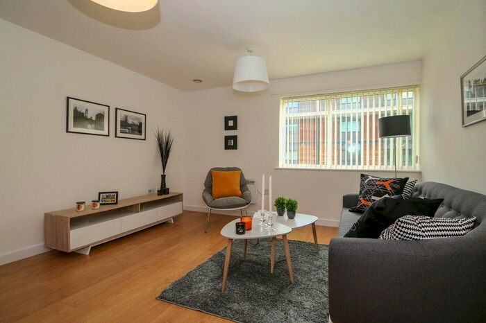 1 Bedroom Flat To Rent In Lexington Court, Broadway, Salford, M50