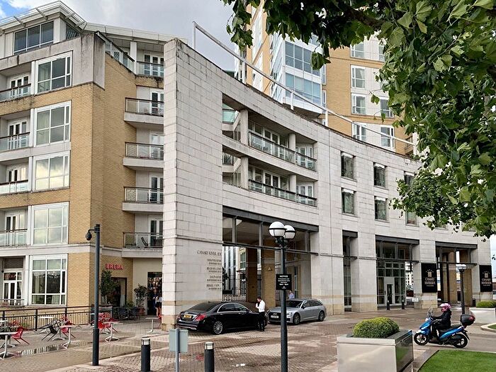 2 Bedroom Flat To Rent In Belgrave Court, Westferry Circus, Canary Wharf, E14