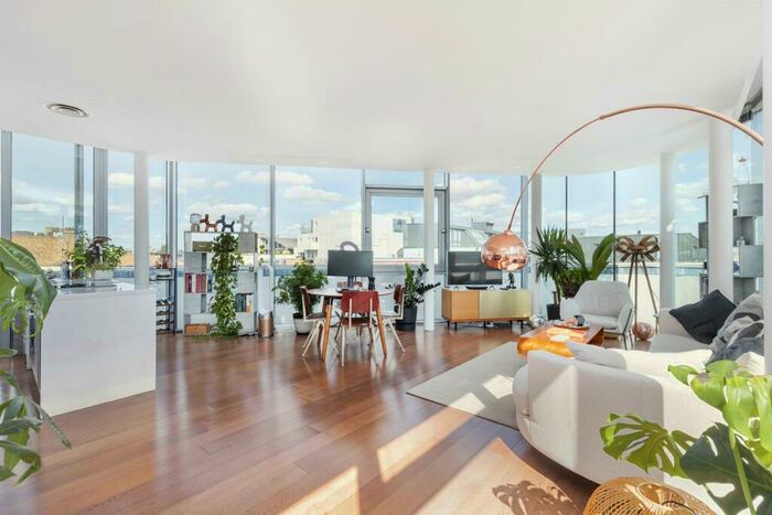 2 Bedroom Apartment To Rent In Great Eastern Street, EC2A