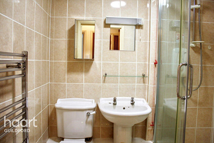 1 Bedroom Retirement Property For Sale In Tarragon Drive, Guildford, GU2