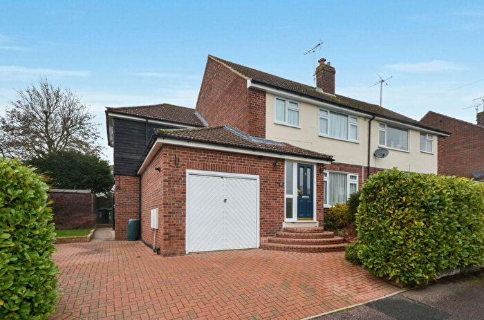 4 Bedroom Semi-Detached House For Sale In Harvey Way, Saffron Walden, CB10