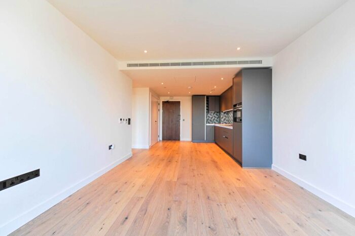 1 Bedroom Flat To Rent In Golden Lane, London, EC1Y