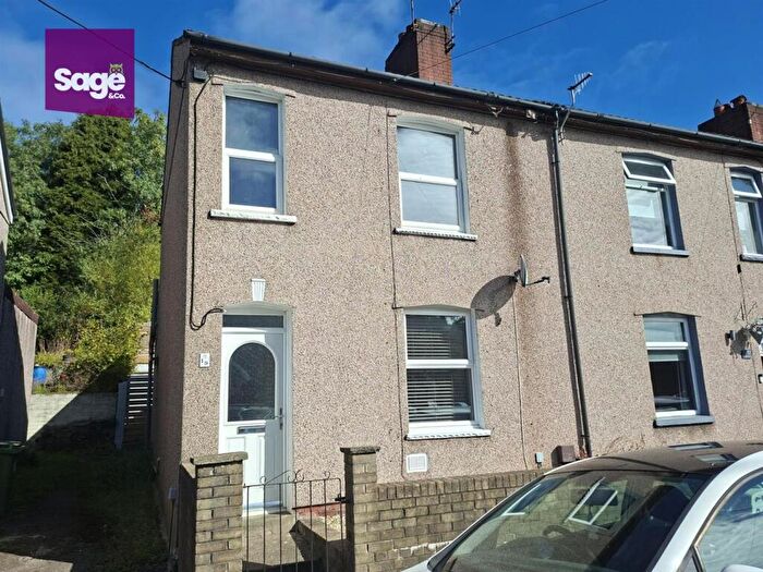 3 Bedroom End Of Terrace House For Sale In Medart Street, Cross Keys, Newport, NP11