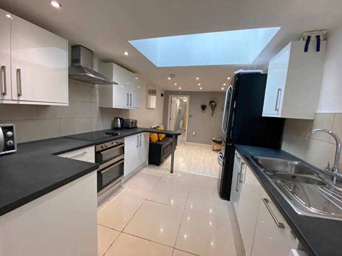 6 Bedroom House To Rent In George Road, Selly Oak, West Midlands, B29