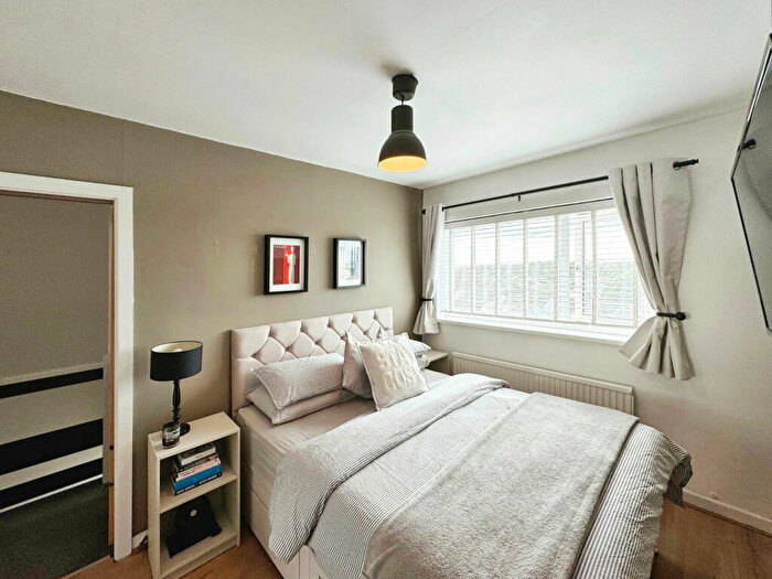 3 Bedroom Semi-Detached House For Sale In Wells Close, Baglan, Port Talbot, SA12