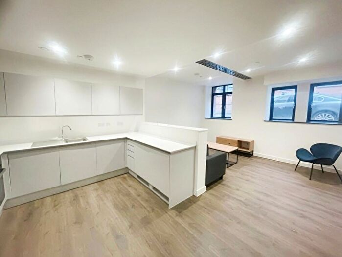 2 Bedroom Apartment To Rent In Printing Press House, School Street, Manchester, M4