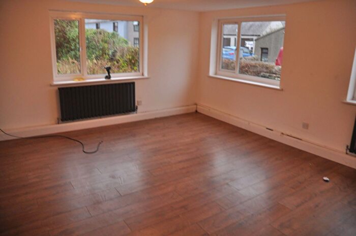 2 Bedroom Bungalow To Rent In Penysarn, LL69