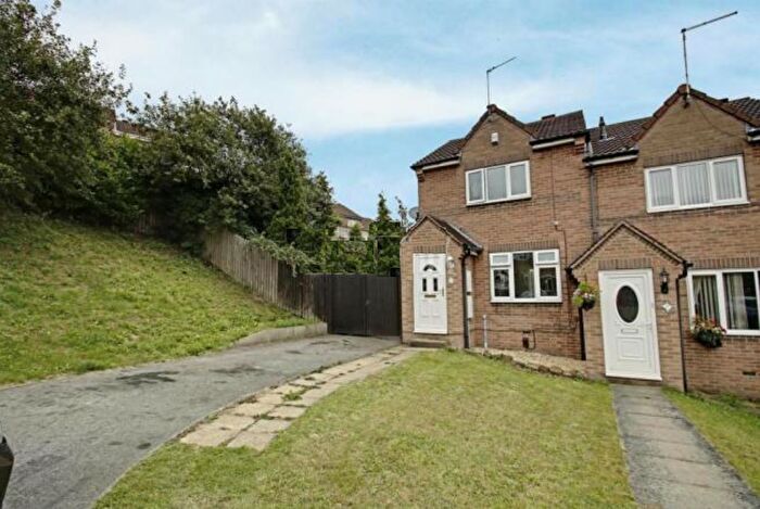 2 Bedroom Semi-Detached House To Rent In Poplar Grove, Lundwood, Barnsley, S71