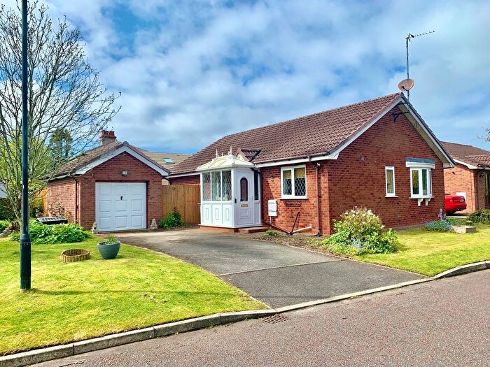 3 Bedroom Bungalow For Sale In Milton Green, Thingwall, Wirral, CH61