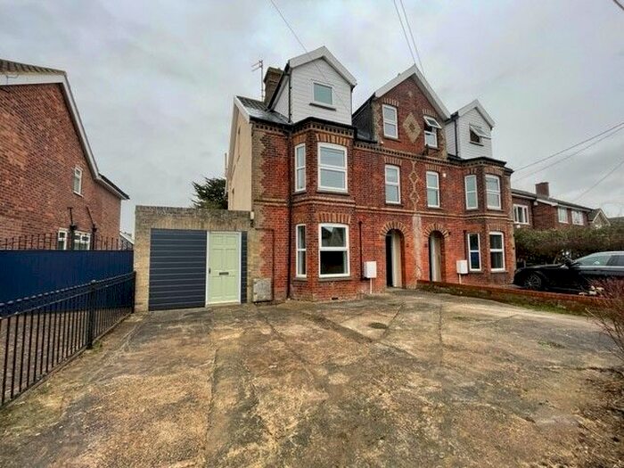 2 Bedroom Semi-Detached House To Rent In Pembroke Road, Framlingham, Woodbridge, IP13