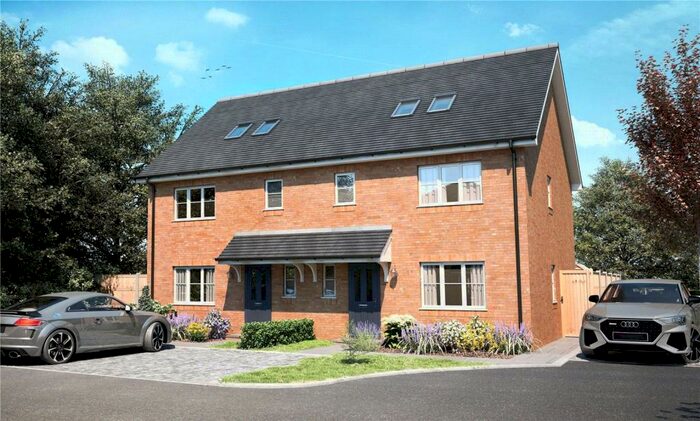 4 Bedroom Semi-Detached House To Rent In Noble Road, Fareham, Hampshire, PO14