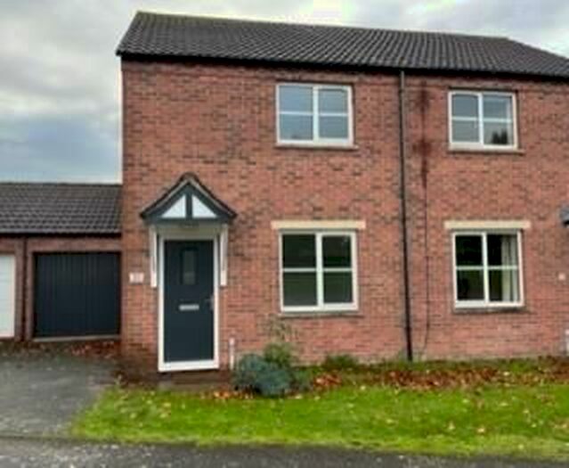2 Bedroom Semi-Detached House To Rent In Leominster, Here & Worcs, HR6