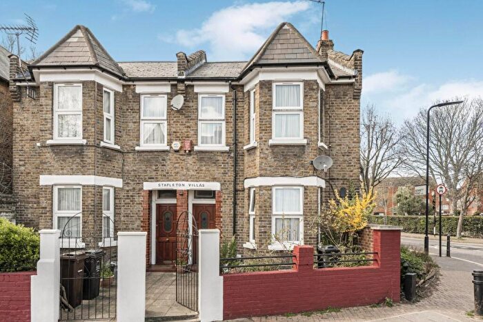 4 Bedroom Semi Detached House To Rent In Wordsworth Road, Stoke Newington, N16