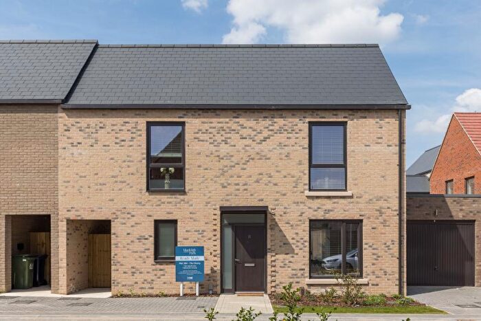 2 Bedroom Terraced House For Sale In Newmarket Road, Cambridge, CB5