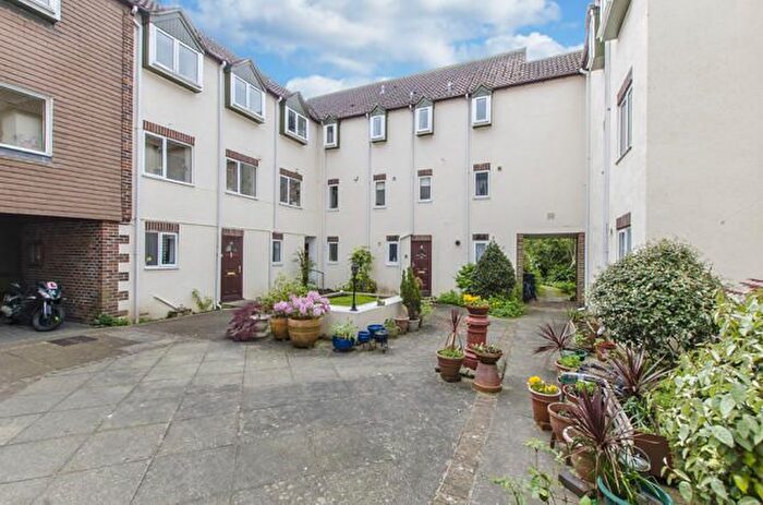 1 Bedroom Flat For Sale In Fair Oak Road, Eastleigh, SO50