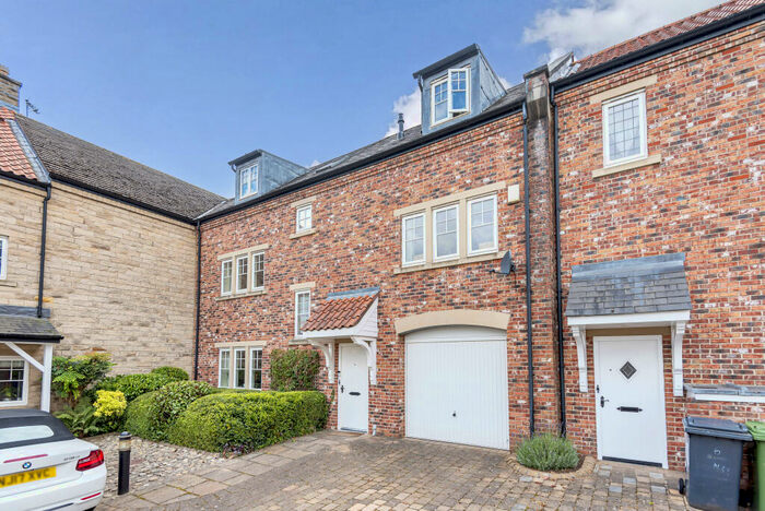 4 Bedroom Terraced House To Rent In Micklethwaite Mews, Wetherby, West Yorkshire, LS22