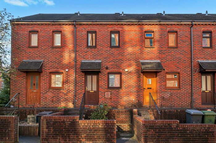 2 Bedroom Terraced House To Rent In Sussex Street, Winchester, SO23