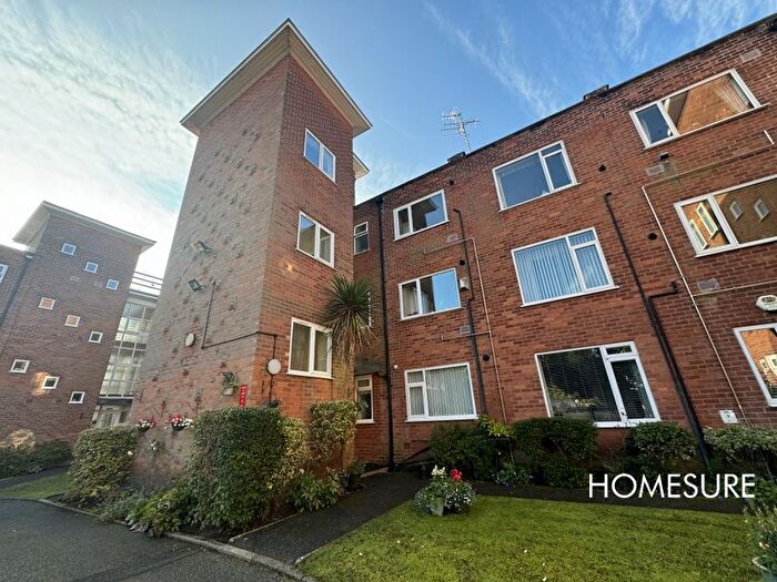 2 Bedroom Flat To Rent In Crompton Court, Liverpool, L18