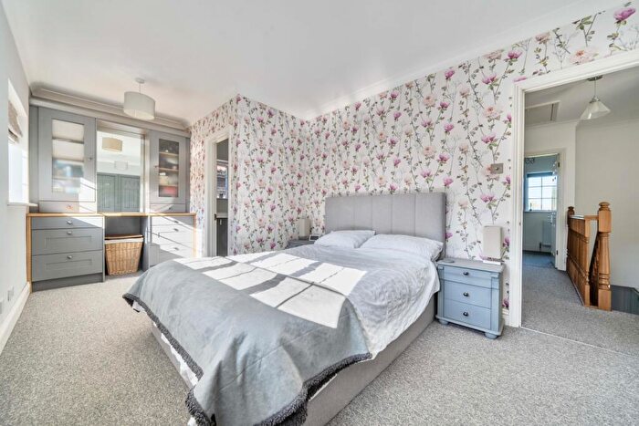 5 Bedroom Detached House For Sale In Green Close, Hawkinge, CT18