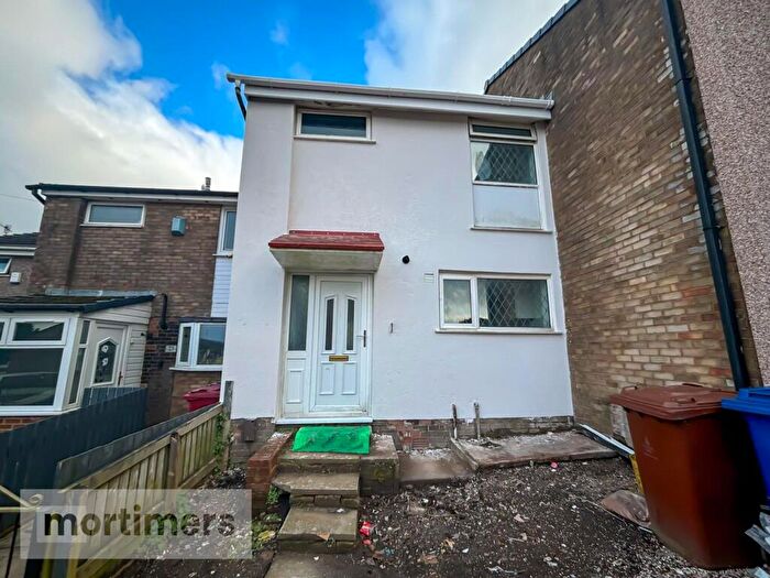 3 Bedroom Terraced House For Sale In Hillside Avenue, Blackburn, Lancashire, BB1
