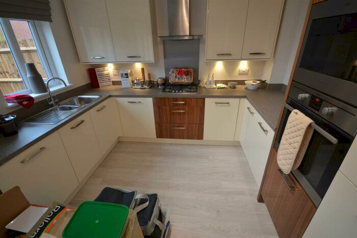 3 Bedroom Semi-Detached House To Rent In Laverton Road, Leicester, LE5