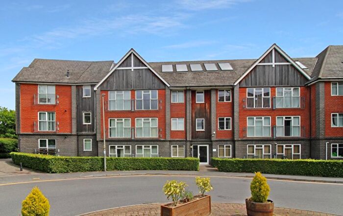 2 Bedroom Flat For Sale In Millward Drive, Fenny Stratford, Milton Keynes, Buckinghamshire, MK2