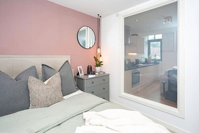 1 Bedroom Flat To Rent In Wolsey Road, , Hemel Hempstead, HP2