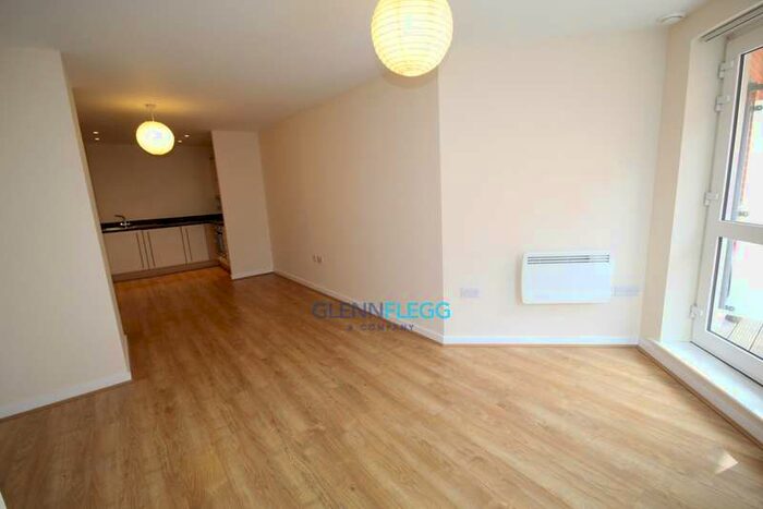 1 Bedroom Flat To Rent In The Junction, Central Slough, SL2