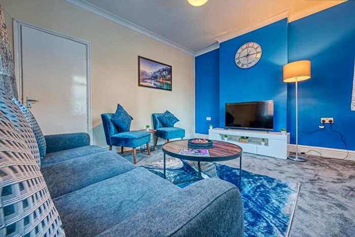 3 Bedroom Flat To Rent In Marroway Street, Birmingham, B16