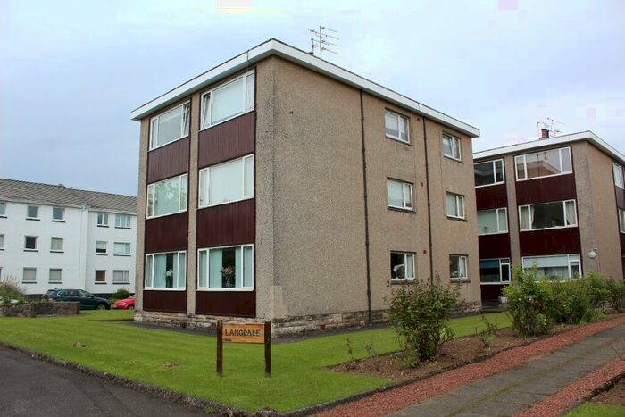 3 Bedroom Flat To Rent In Kirkvale Court, Newton Mearns, East Renfrewshire, G77