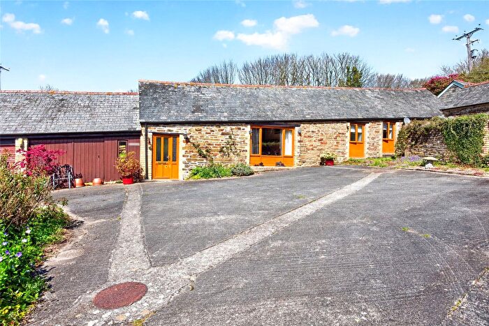 2 Bedroom Bungalow For Sale In Longbarn Coombe Farm St Keyne, Liskeard, Cornwall, PL14
