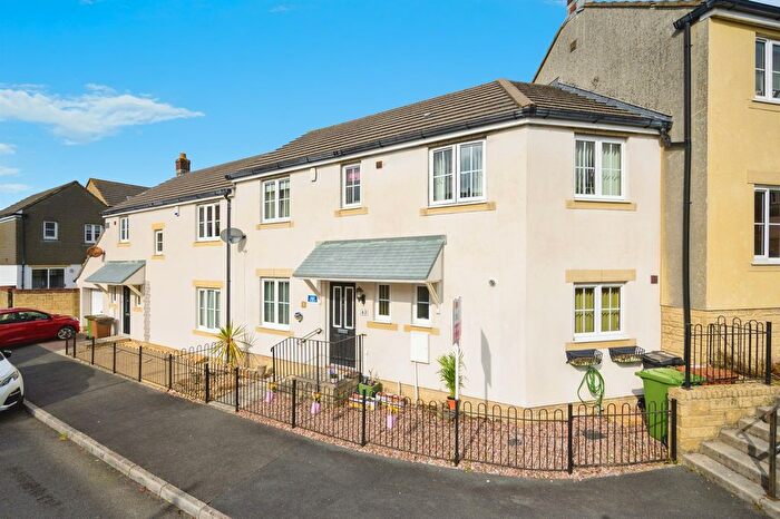 3 Bedroom Terraced House For Sale In Claytonia Close, Plymouth, PL6