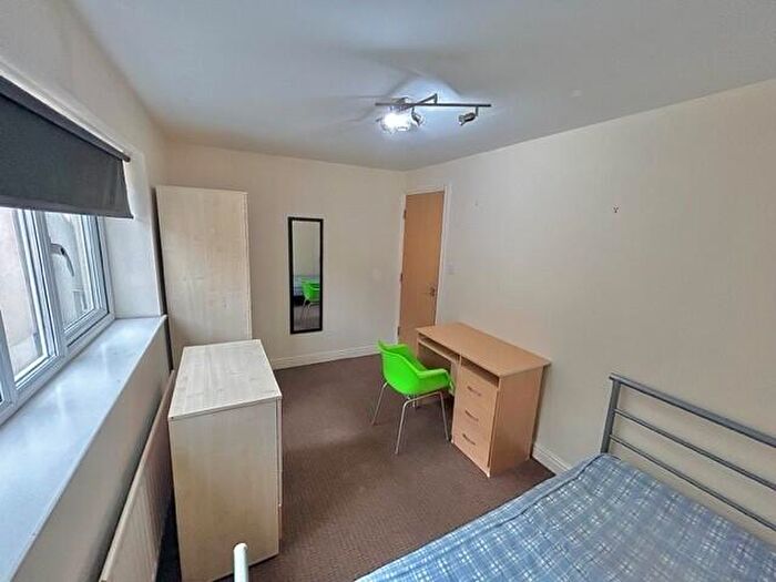 10 Bedroom House To Rent In Llanbleddian Gardens, Cardiff(City), CF24