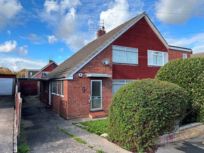 3 Bedroom Semi-Detached House For Sale In Warman Close, Stockwood, Bristol, BS14