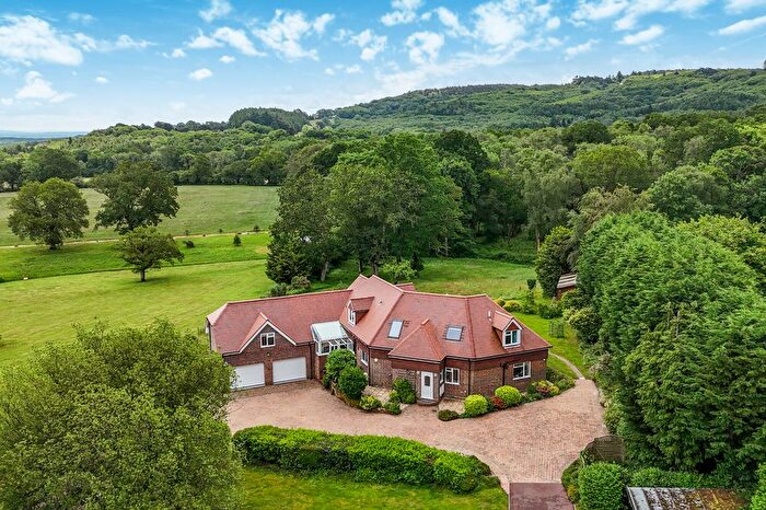 5 Bedroom Detached House For Sale In Petworth Road, Haslemere, GU27
