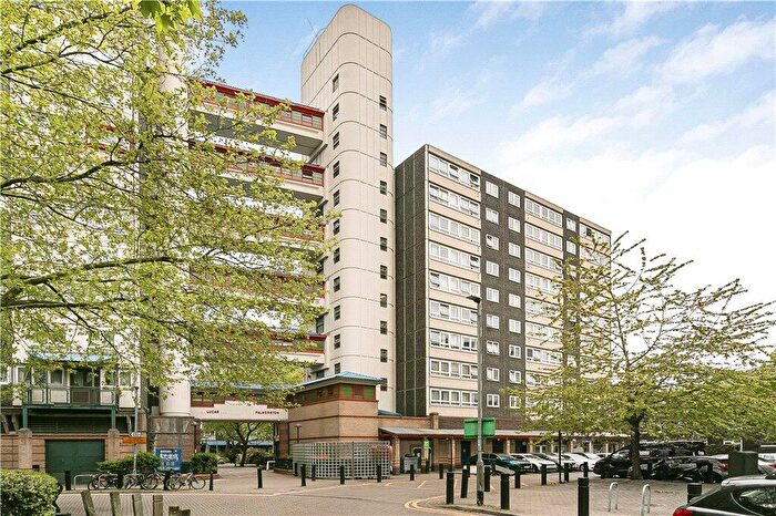 1 Bedroom Apartment To Rent In Strasburg Road, London, SW11