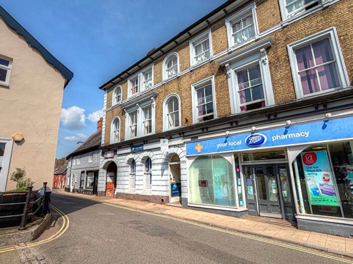 2 Bedroom Flat To Rent In Market Place, Halesworth, Suffolk, IP19