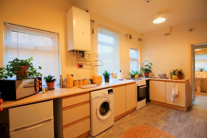 Studio To Rent In Westminster Road, Ellesmere Port, CH65