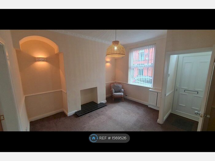 2 Bedroom Terraced House To Rent In Dukinfield, Dukinfield, SK16