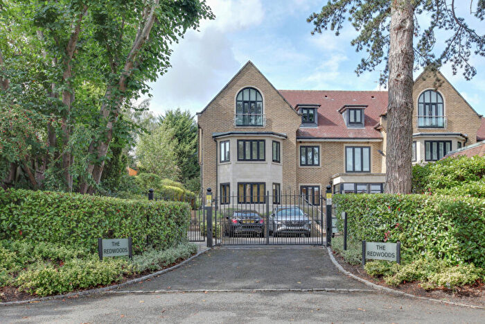 3 Bedroom Apartment For Sale In Maple Avenue, Bishop's Stortford, CM23