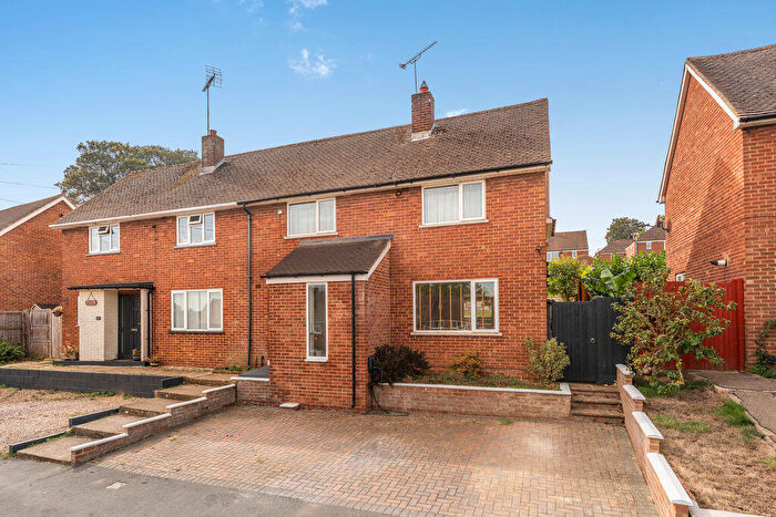 4 Bedroom Semi-Detached House For Sale In Western Crescent, Banbury - Greatly Extended, OX16